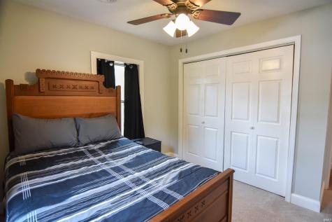 9415 Highway 66 Wadesville IN 47638