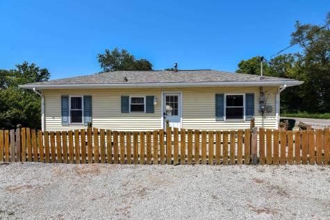 9415 Highway 66 Wadesville IN 47638
