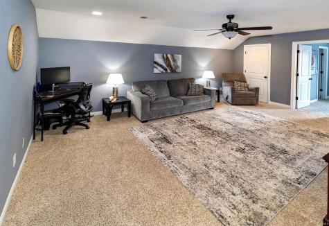 1536 Breezy Creek Drive Evansville IN 47720