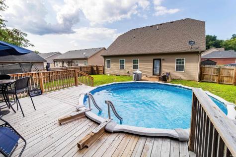 1536 Breezy Creek Drive Evansville IN 47720