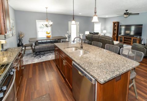 1536 Breezy Creek Drive Evansville IN 47720