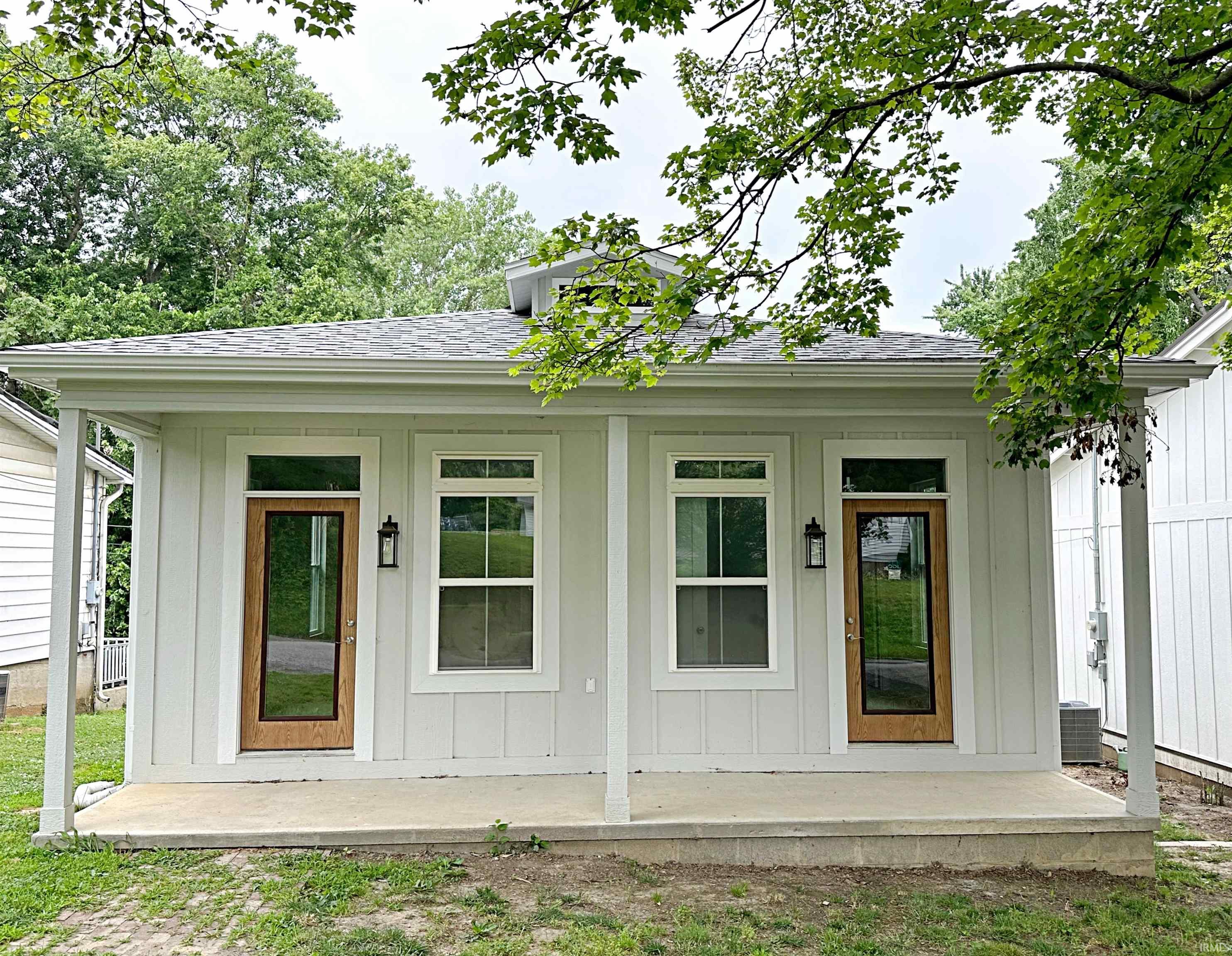 413 Cosby Street Washington IN 47501