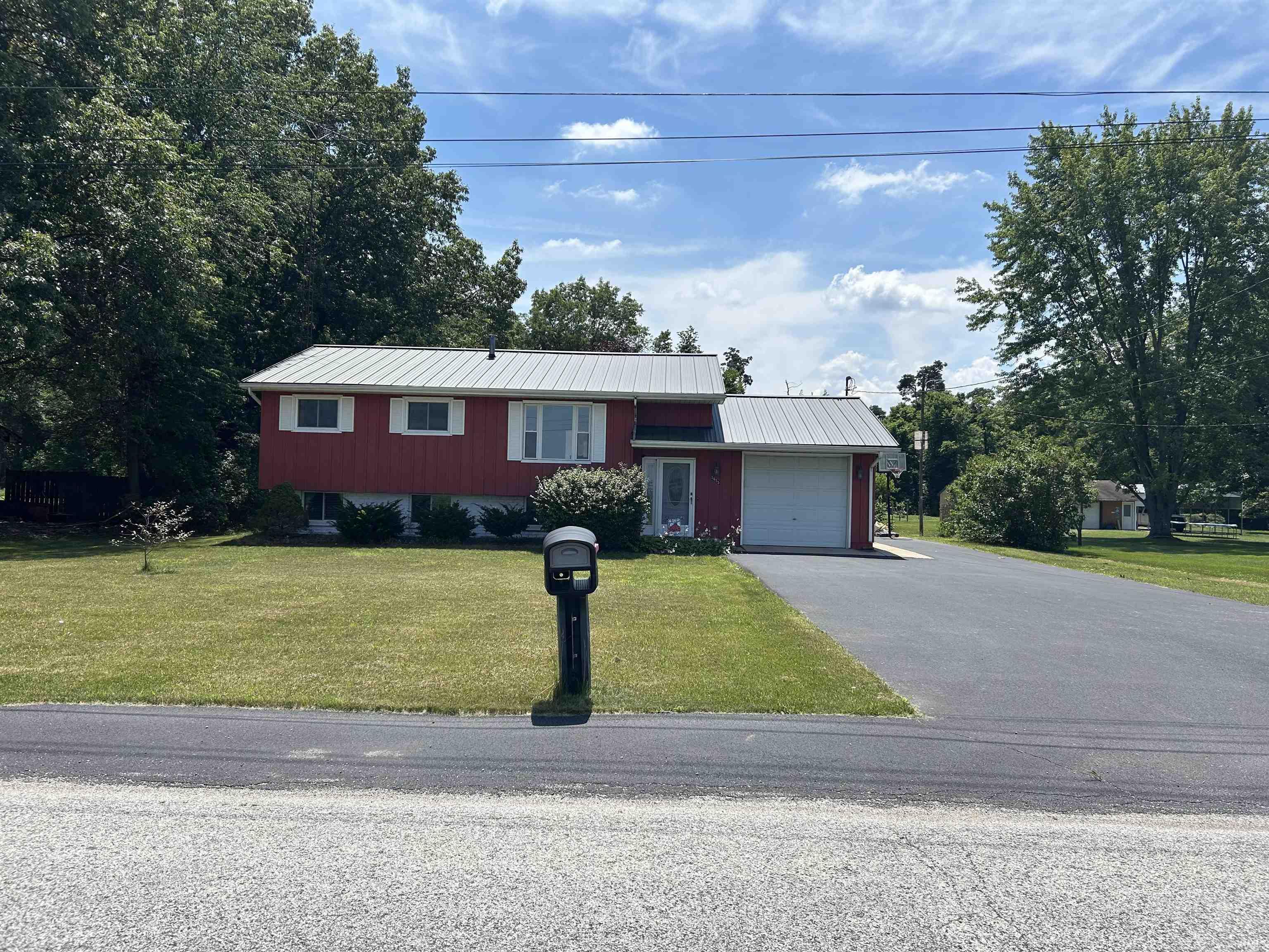 5655 E 100 N Knox IN 46534