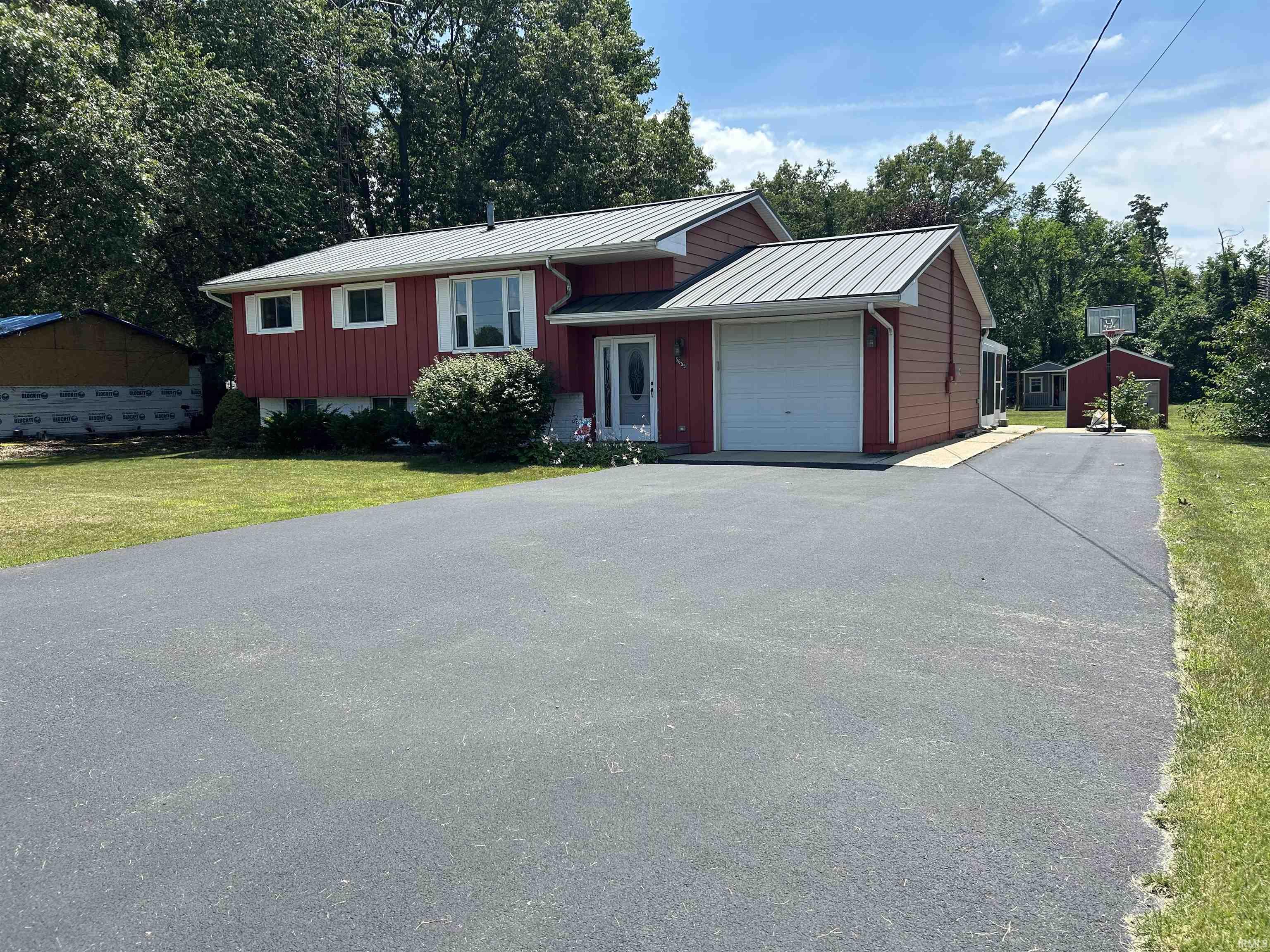 5655 E 100 N Knox IN 46534