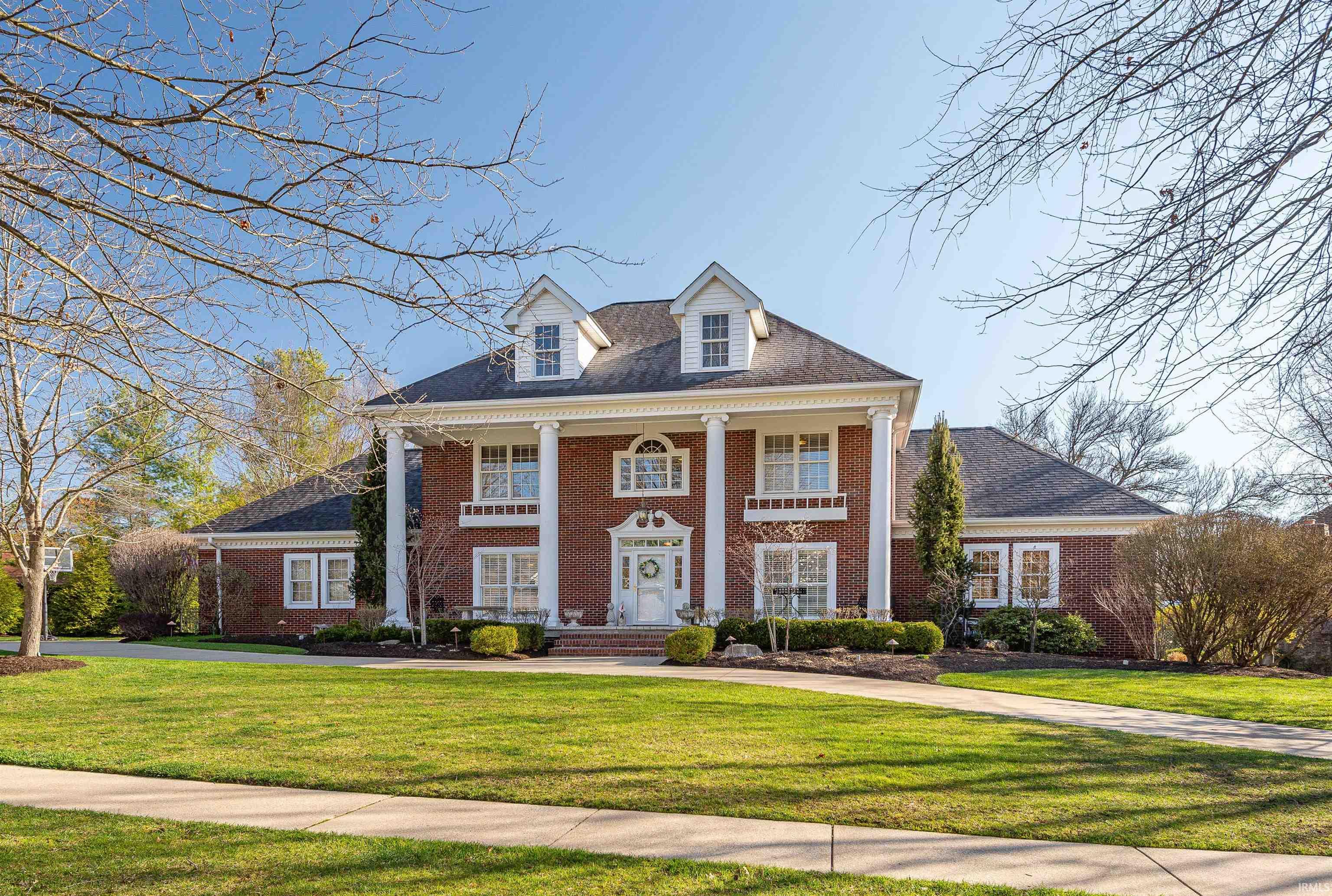 2725 E Brigs Bend Bloomington IN 47401