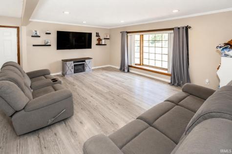 11911 Carol Heights Lane Evansville IN 47712