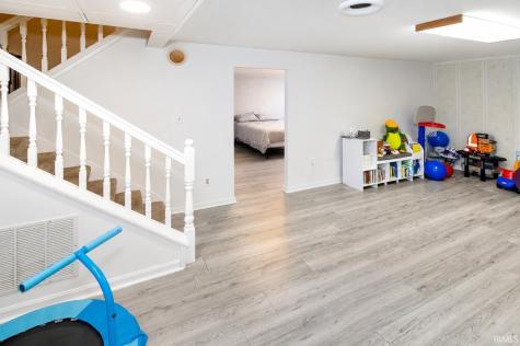 11911 Carol Heights Lane Evansville IN 47712