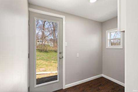 118 W Thornton Street Paoli IN 47454