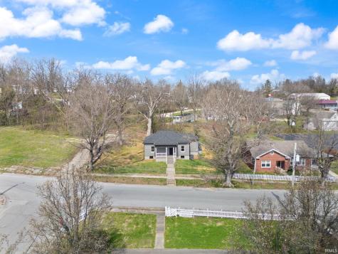 118 W Thornton Street Paoli IN 47454