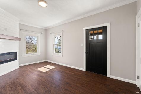 118 W Thornton Street Paoli IN 47454