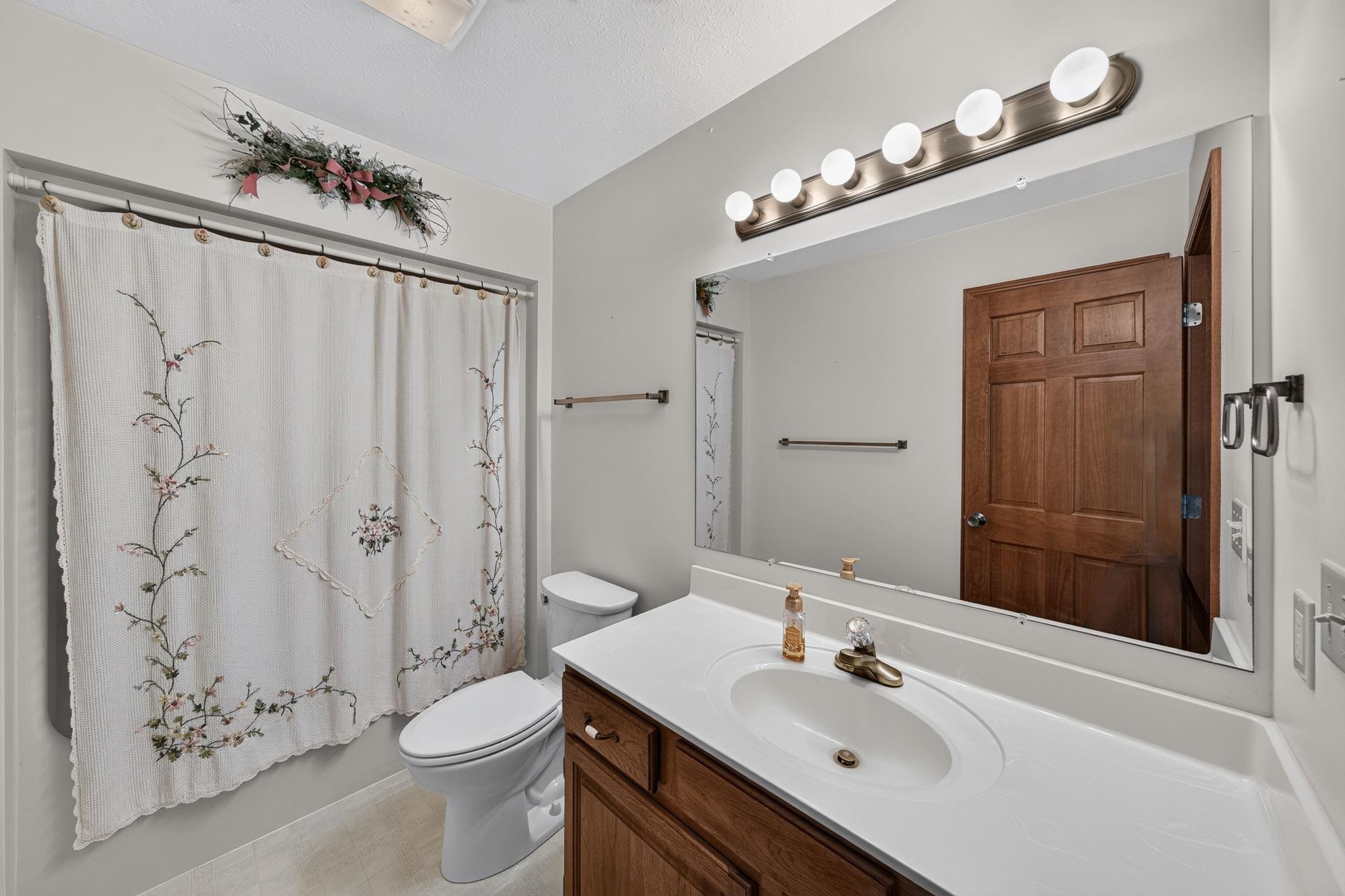 24047 Villa Court Elkhart IN 46517