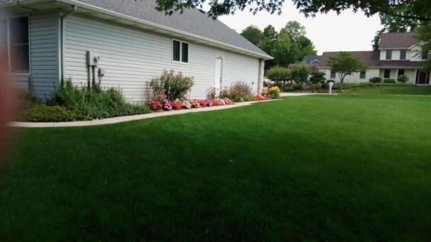 24047 Villa Court Elkhart IN 46517