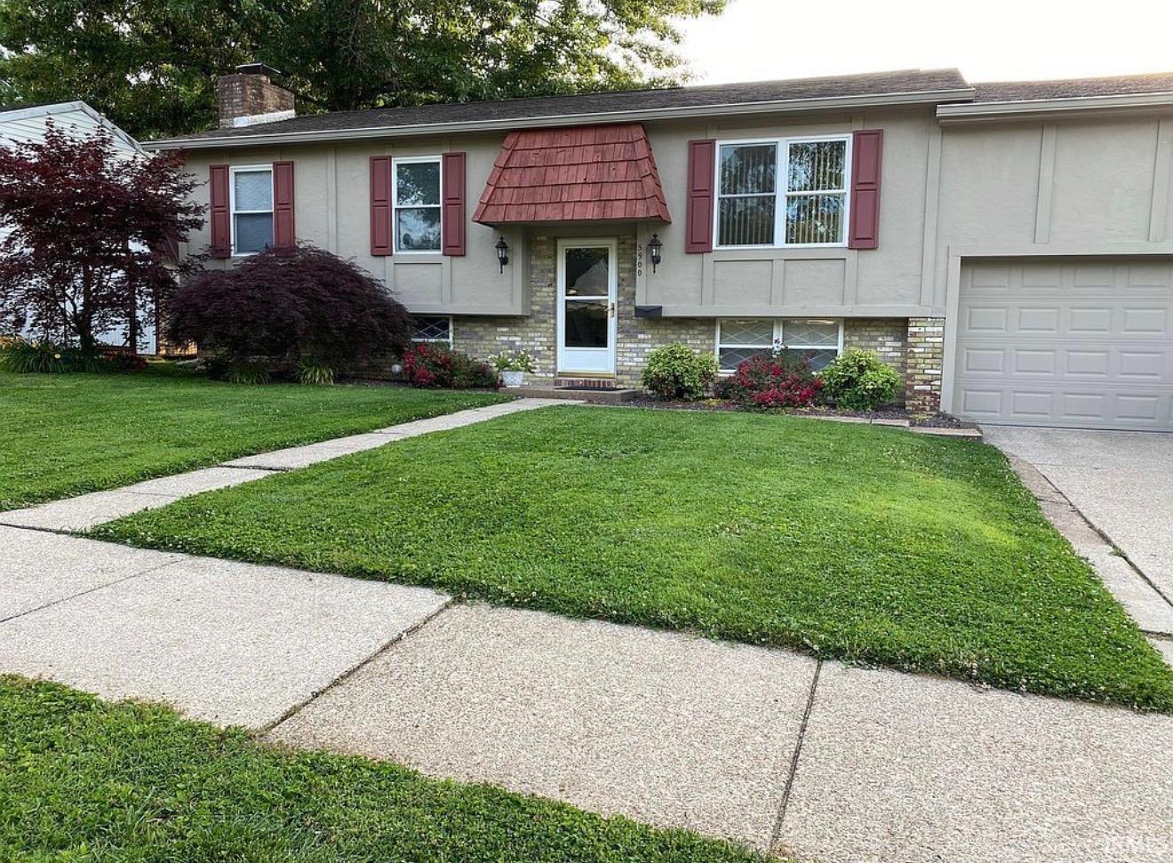 5900 Whitethorne Drive Evansville IN 47710