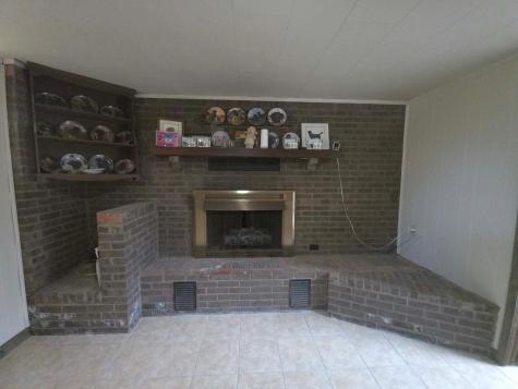 5900 Whitethorne Drive Evansville IN 47710