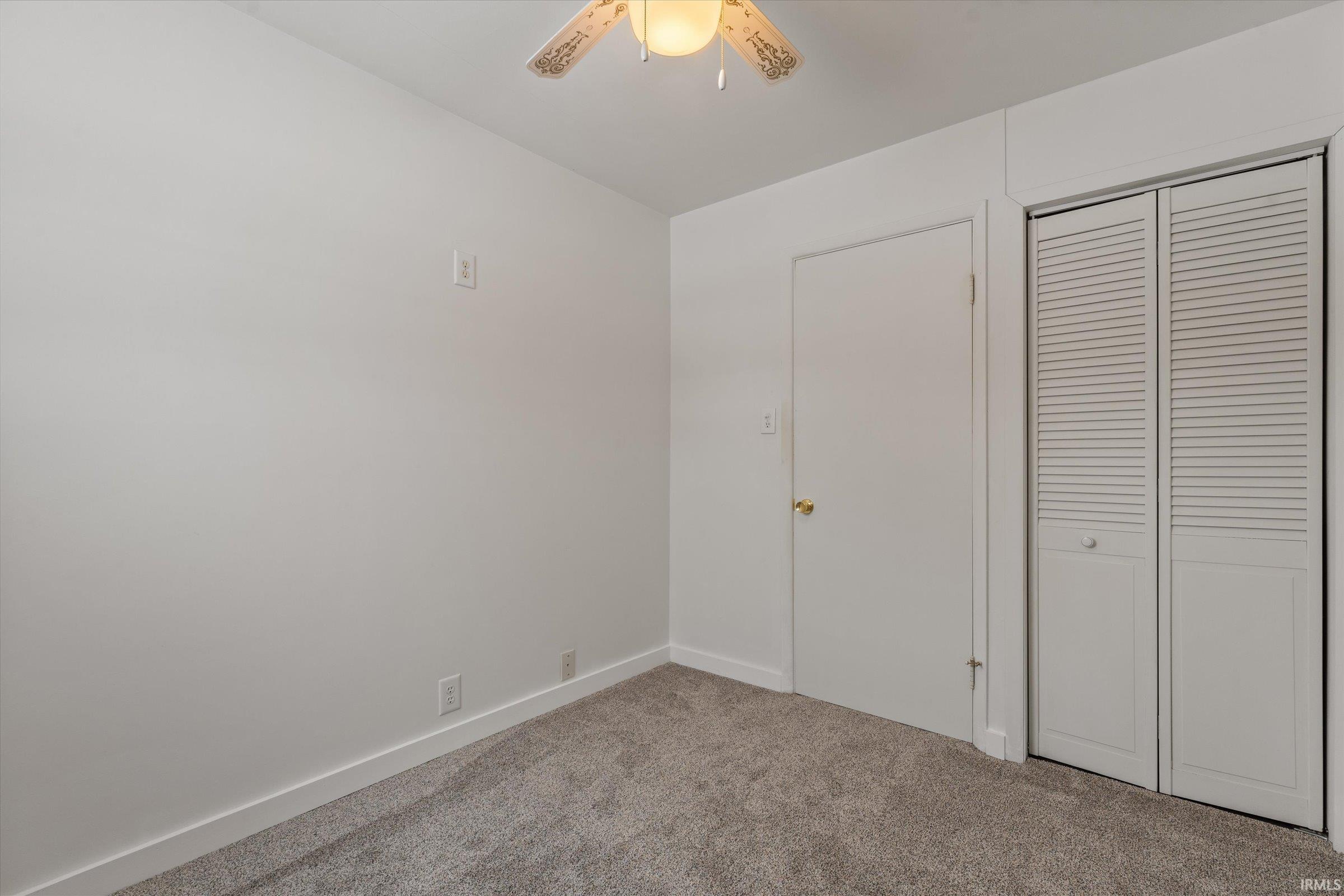 1225 Manchester Drive South Bend IN 46615