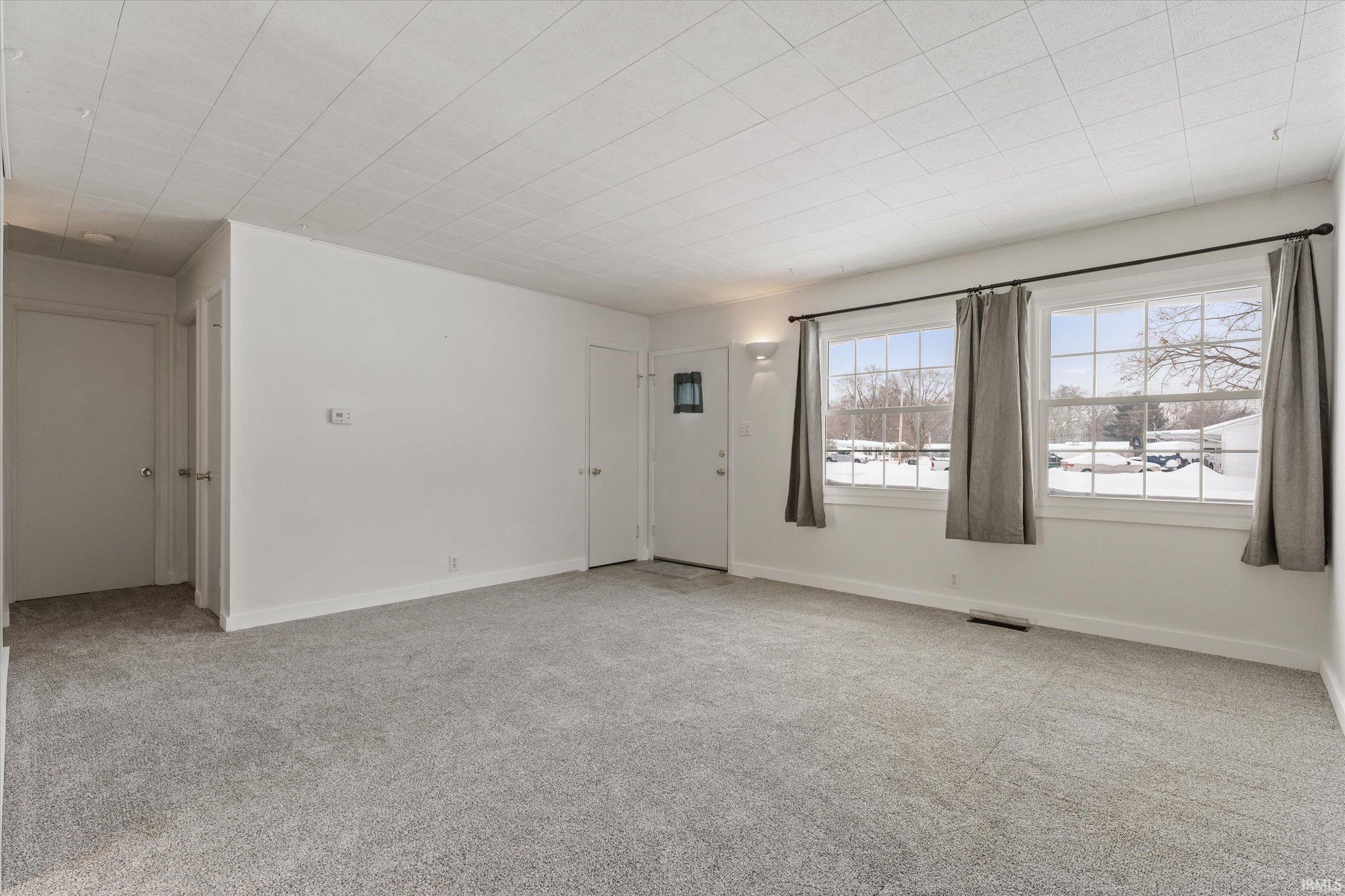 1225 Manchester Drive South Bend IN 46615
