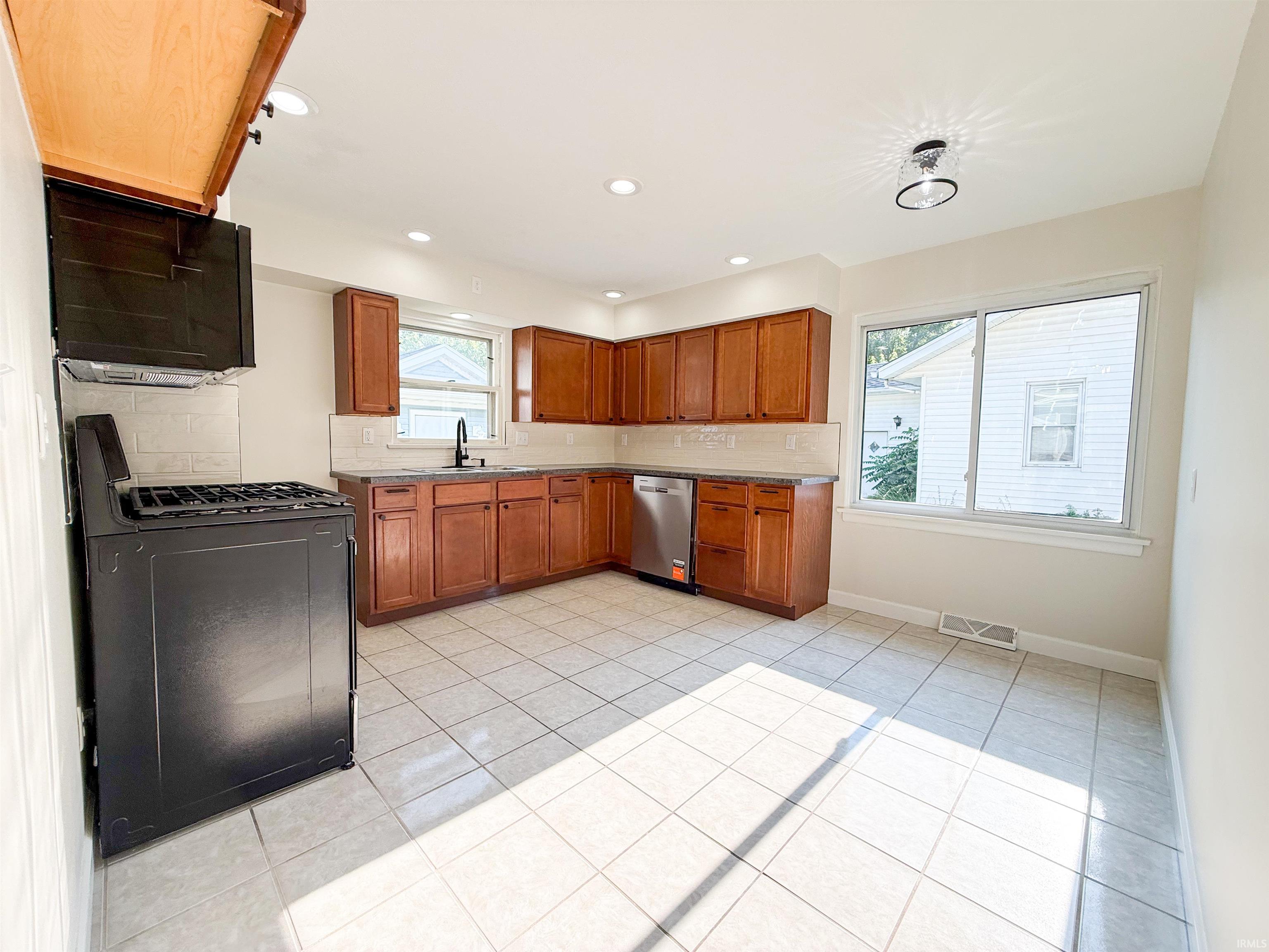 1120 W Rose Street South Bend IN 46616