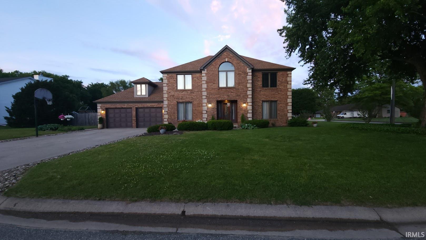 55828 Nursery Avenue Mishawaka IN 46545