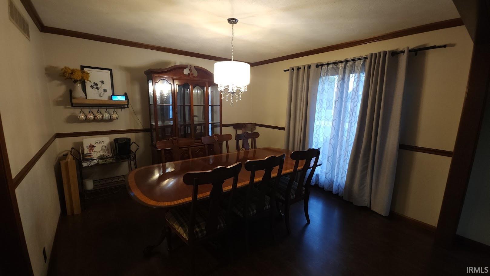 55828 Nursery Avenue Mishawaka IN 46545