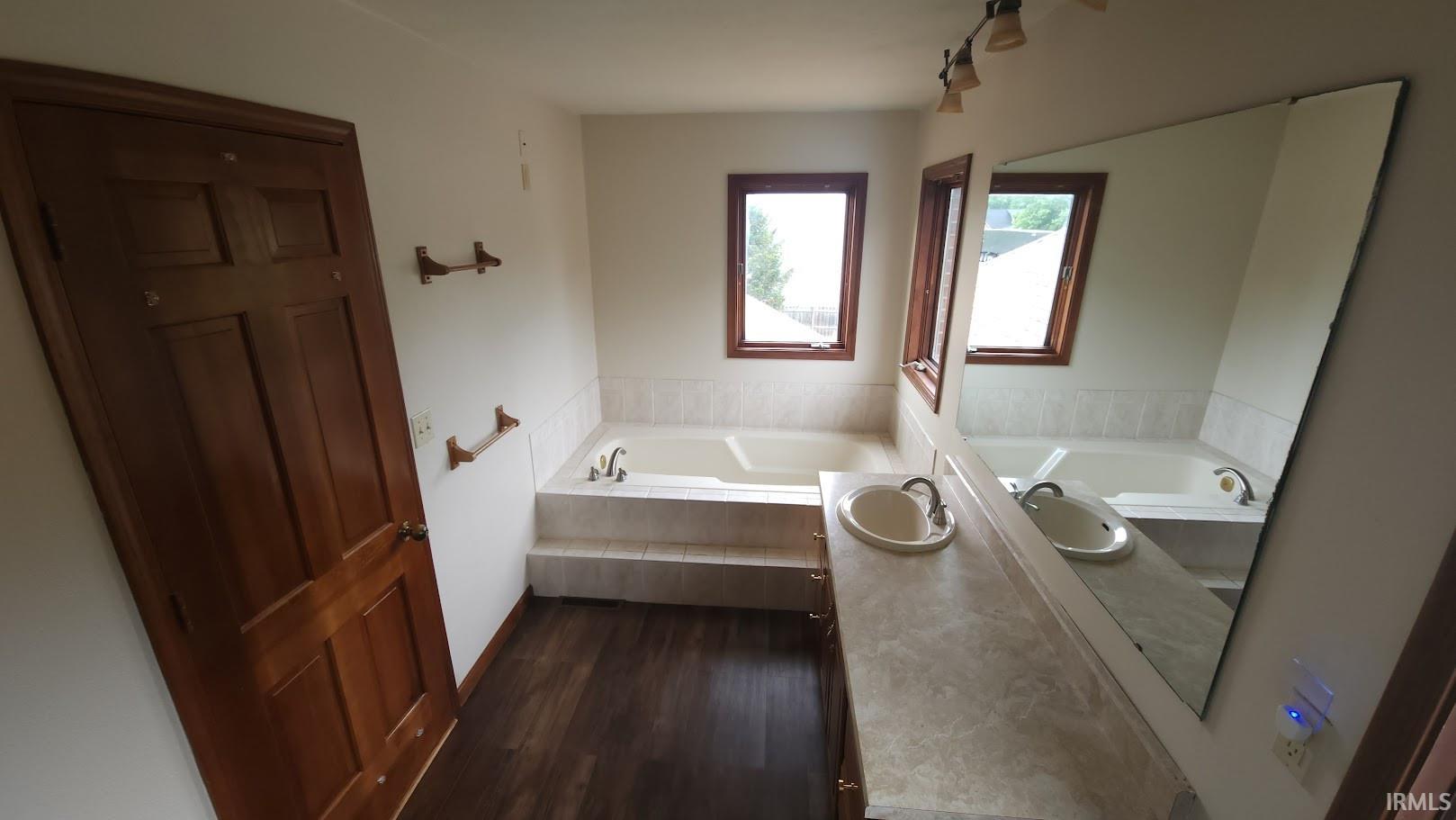 55828 Nursery Avenue Mishawaka IN 46545