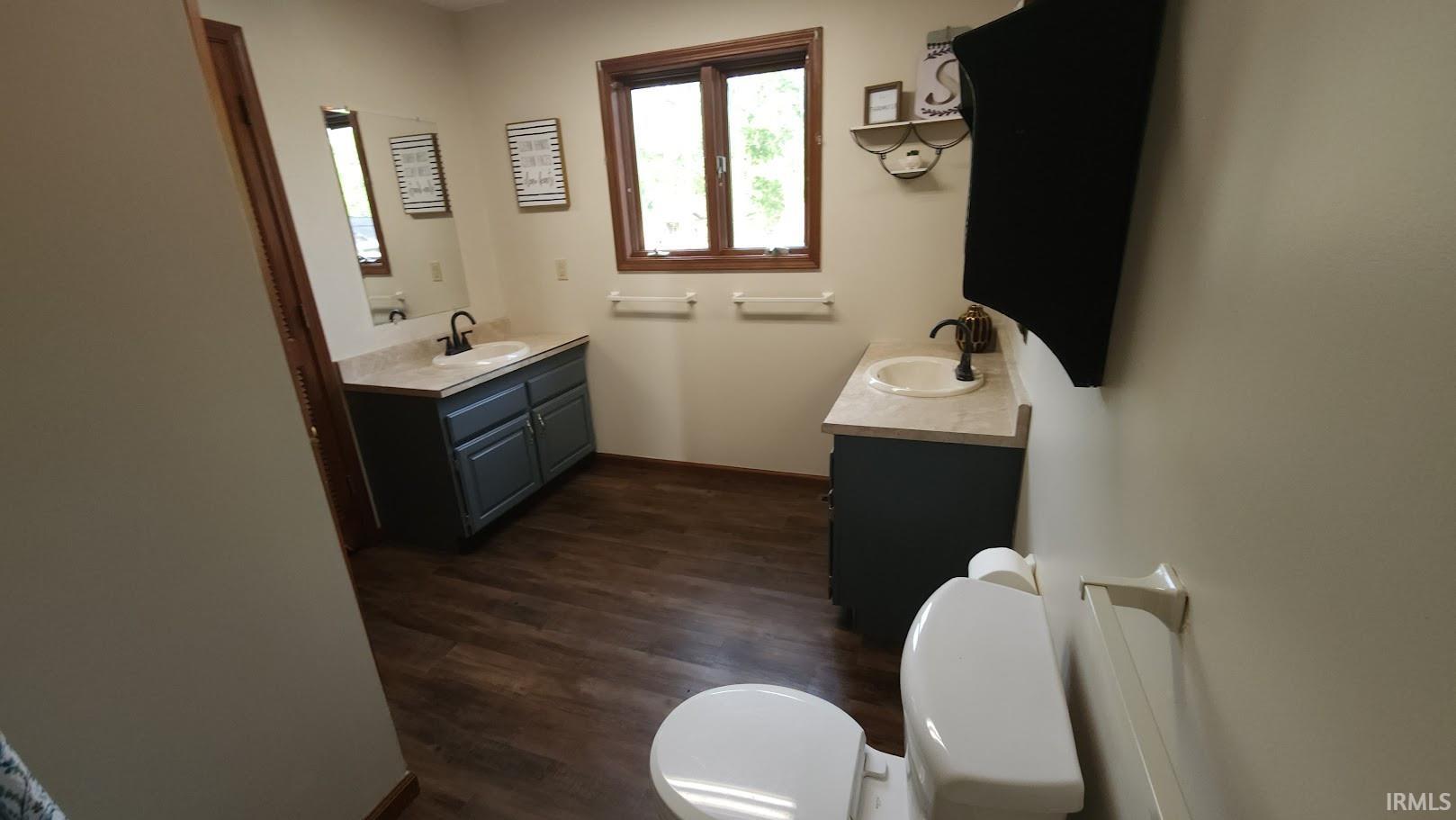 55828 Nursery Avenue Mishawaka IN 46545
