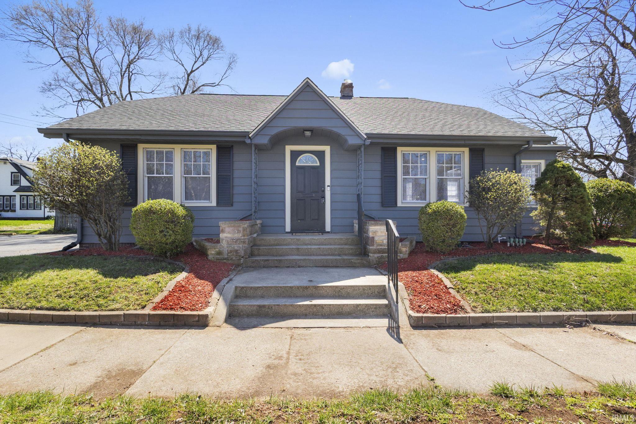 1202 S Twyckenham Drive South Bend IN 46615