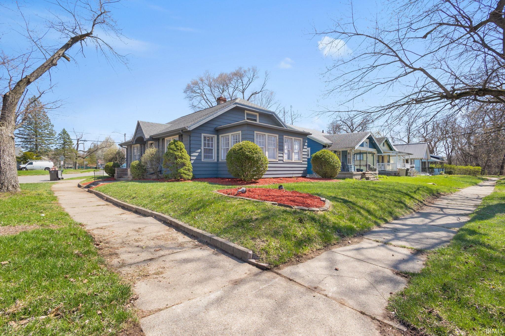 1202 S Twyckenham Drive South Bend IN 46615