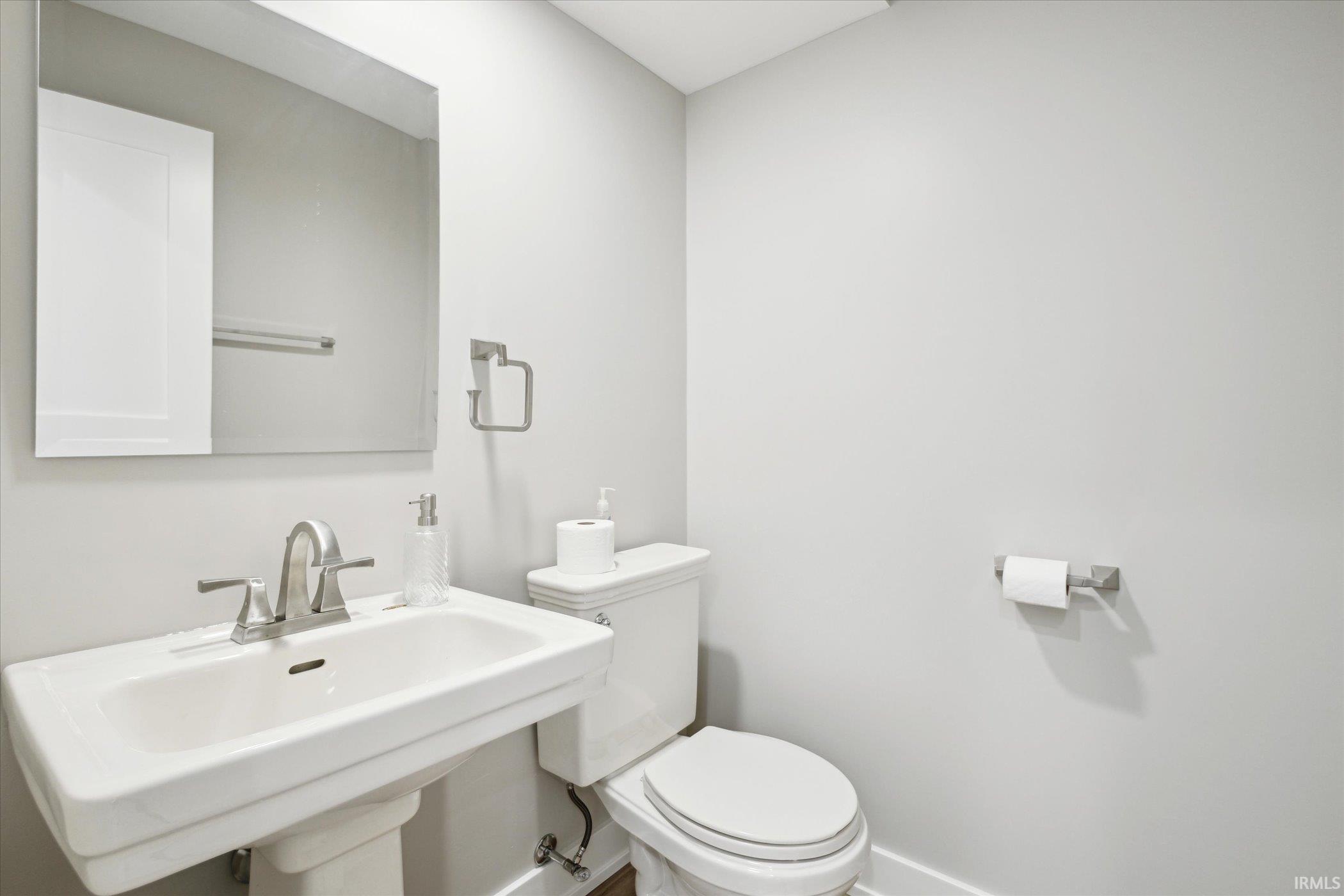 22694 Weatherby Lane Elkhart IN 46514