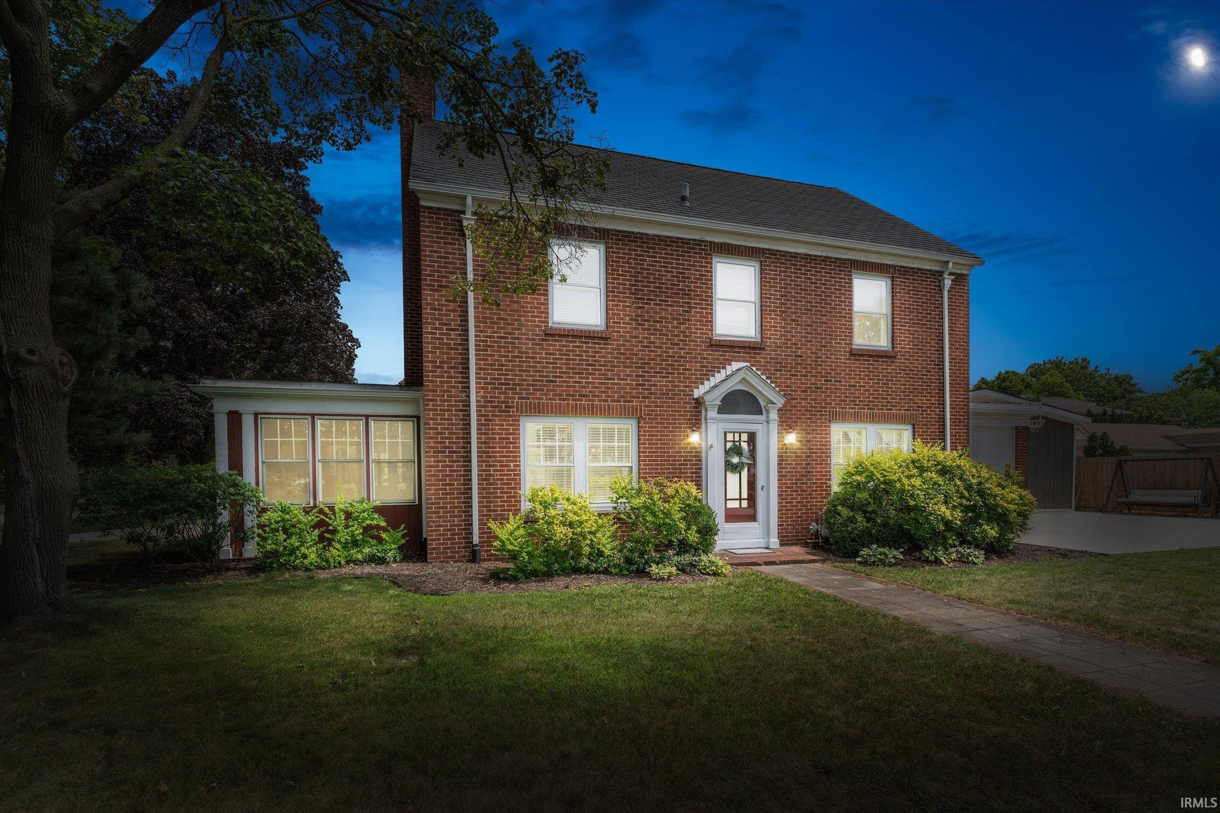 1102 E Wayne Street South Bend IN 46615