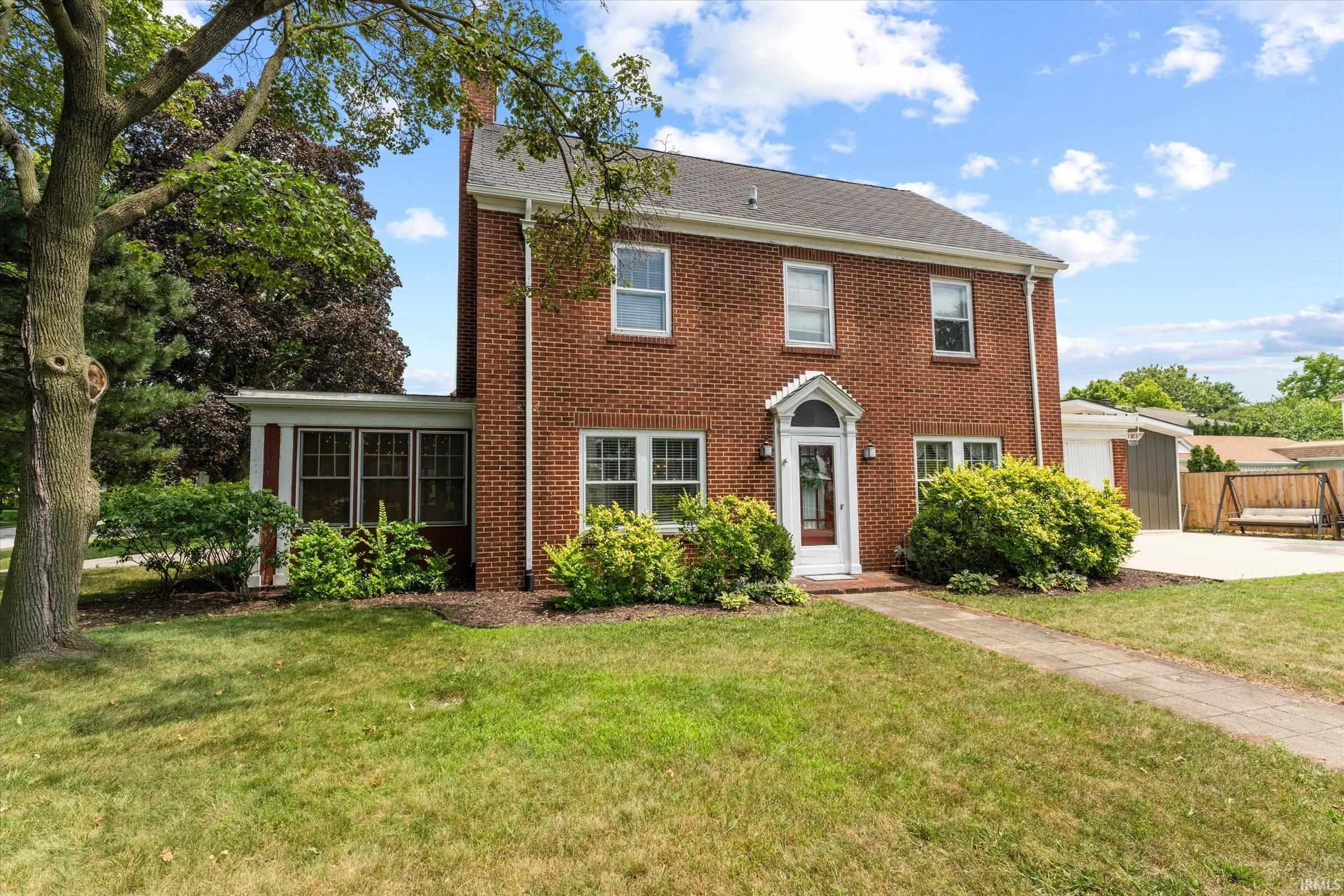 1102 E Wayne Street South Bend IN 46615