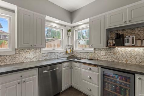 1102 E Wayne Street South Bend IN 46615