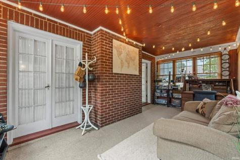 1102 E Wayne Street South Bend IN 46615