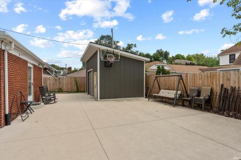 1102 E Wayne Street South Bend IN 46615