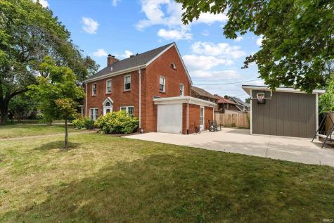 1102 E Wayne Street South Bend IN 46615