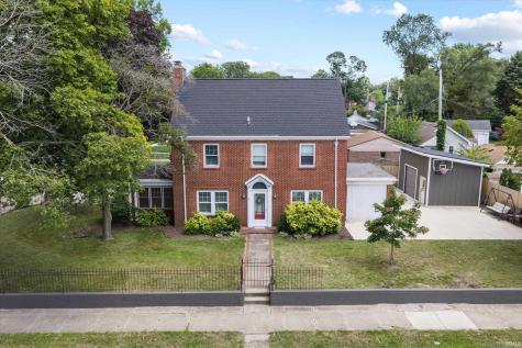 1102 E Wayne Street South Bend IN 46615