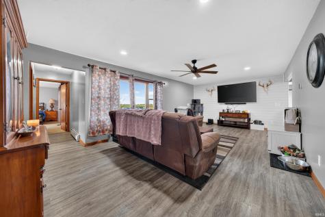 7763 W 650 N Royal Center IN 46978