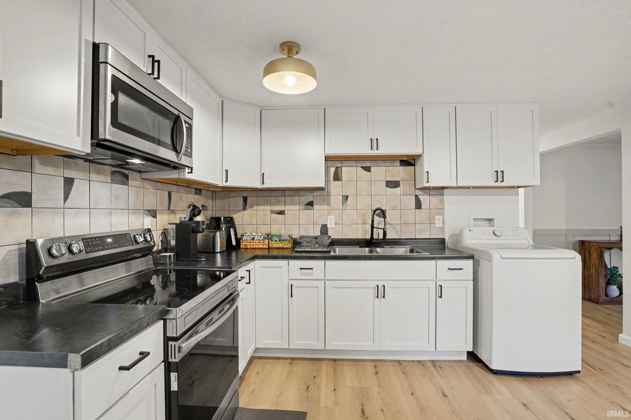 834 Woodcliff Drive South Bend IN 46615