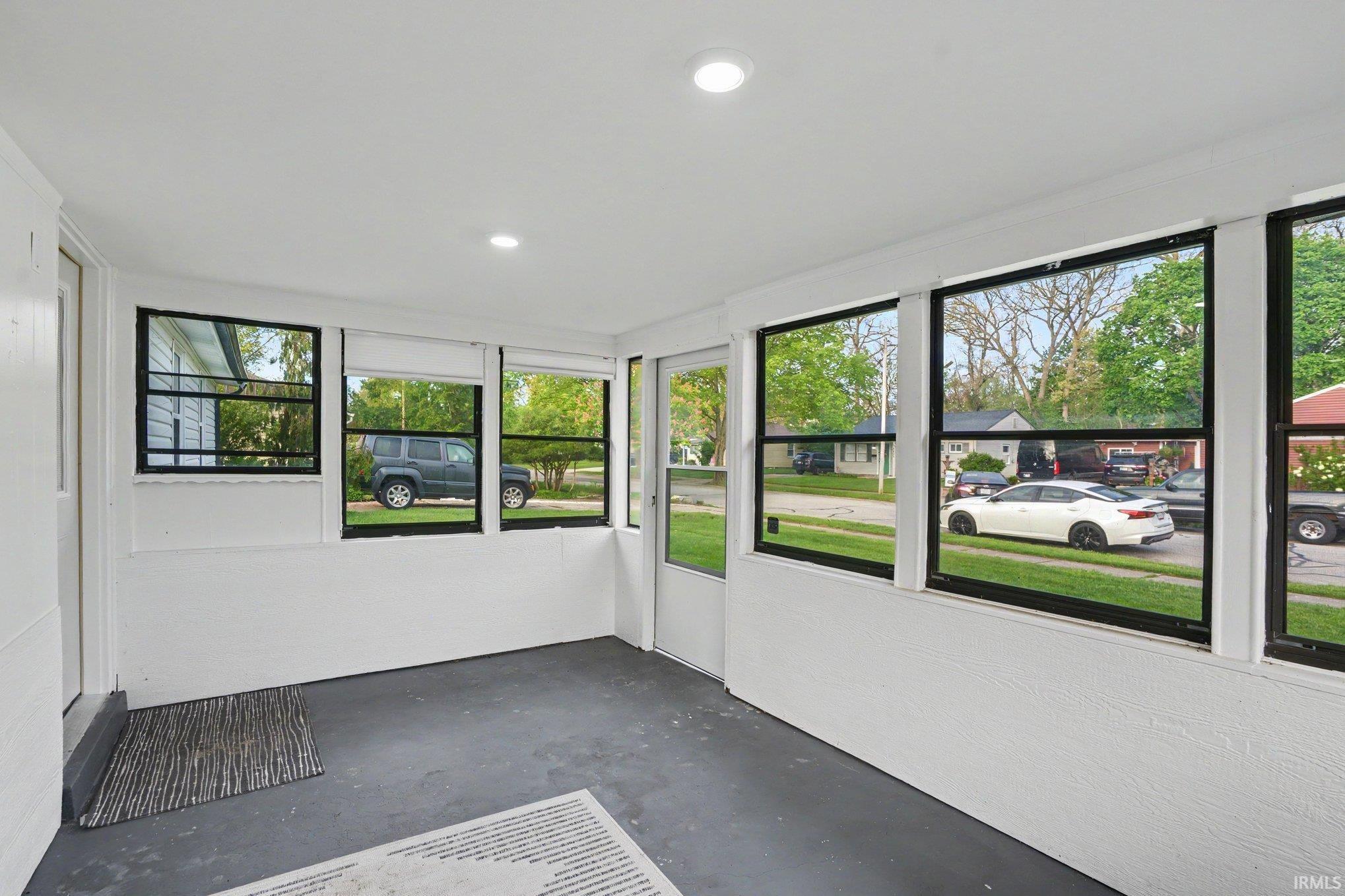 834 Woodcliff Drive South Bend IN 46615