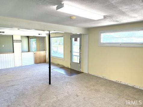 1505 E Wabash Avenue Crawfordsville IN 47933