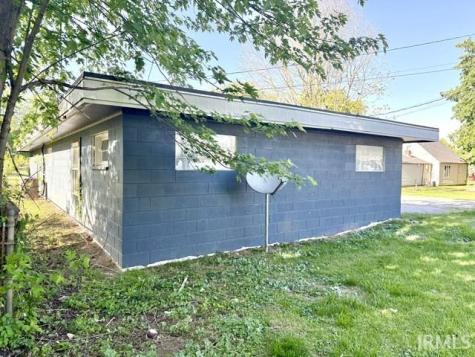 1505 E Wabash Avenue Crawfordsville IN 47933