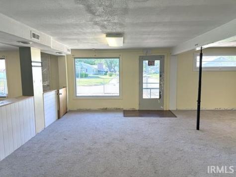 1505 E Wabash Avenue Crawfordsville IN 47933