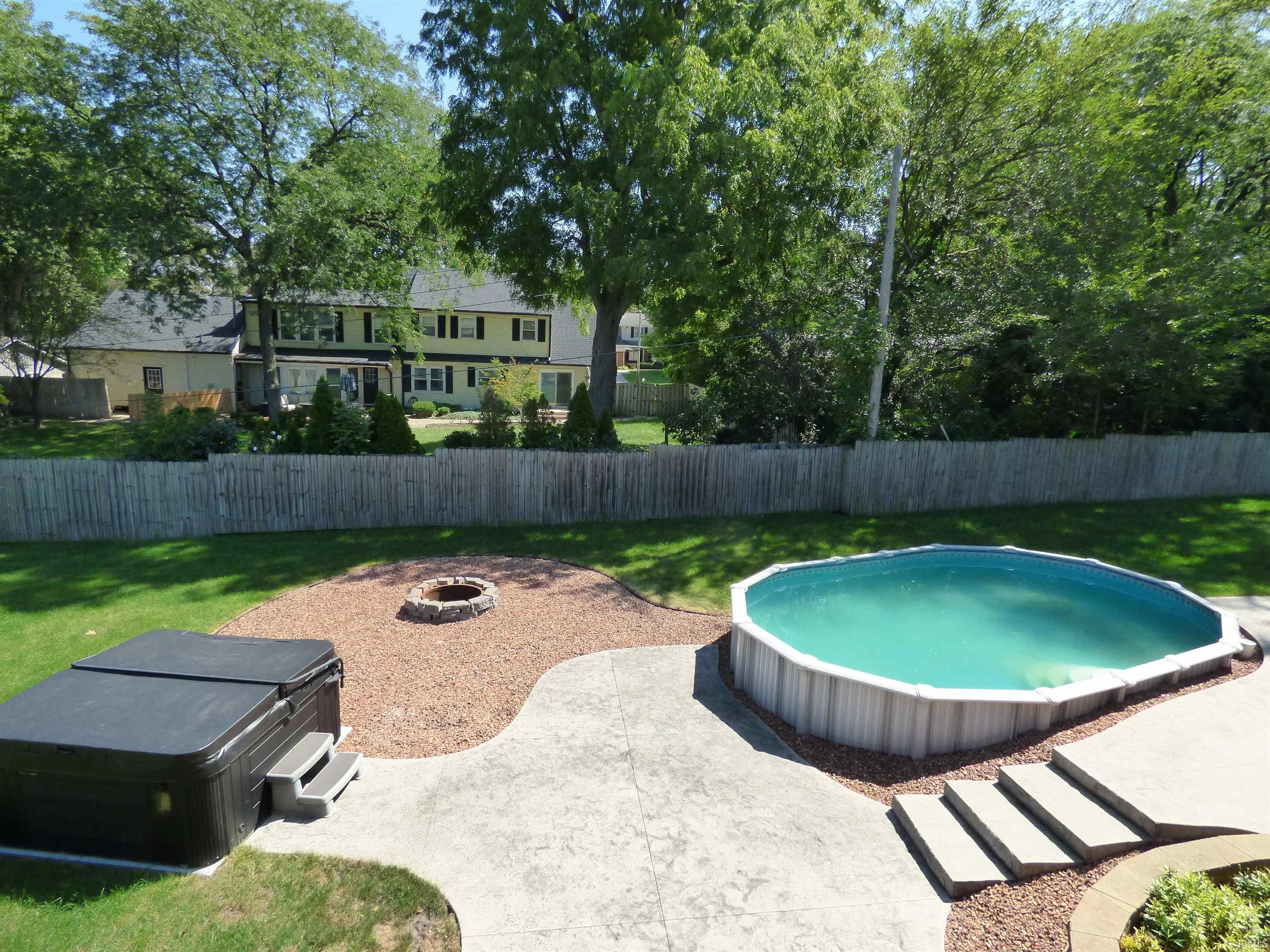 5434 Miami Street South Bend IN 46614