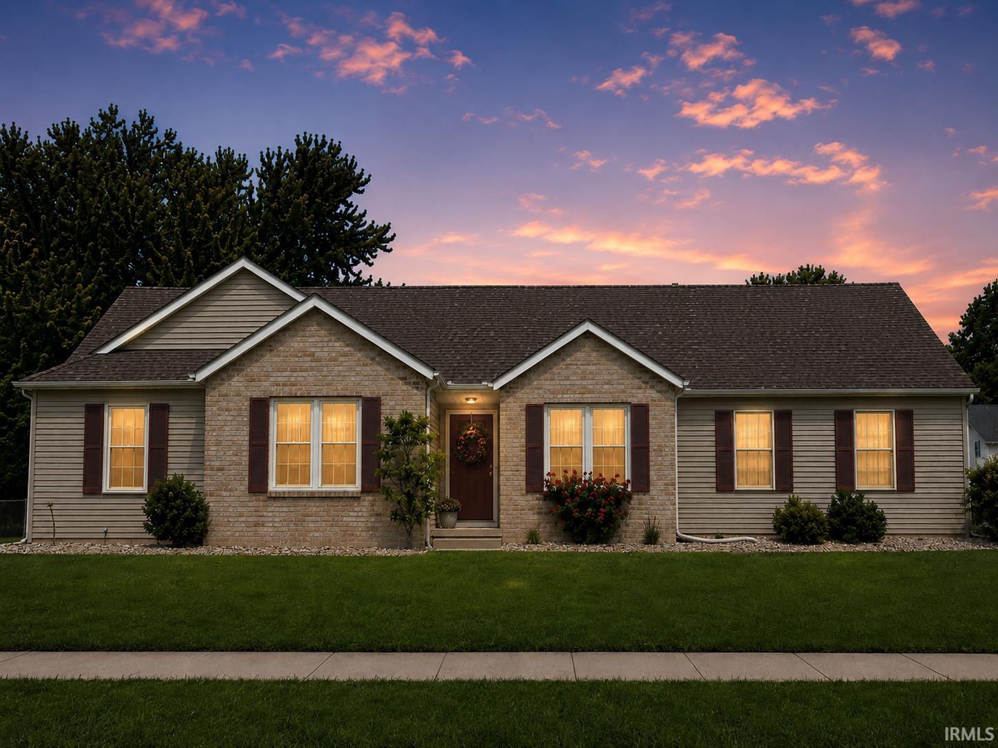 11692 Parke County Circle Granger IN 46530