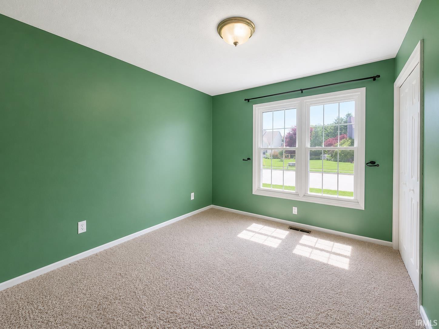 11692 Parke County Circle Granger IN 46530