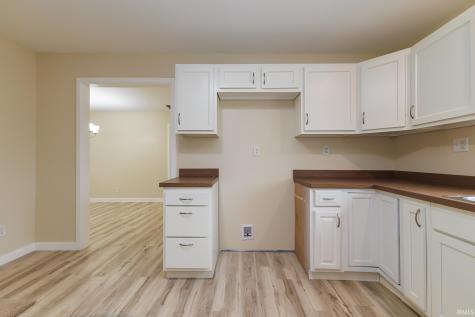 1400 E Russey Muncie IN 47302