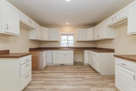 1400 E Russey Muncie IN 47302