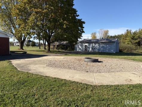 2815 N County Road 50 E New Castle IN 47362
