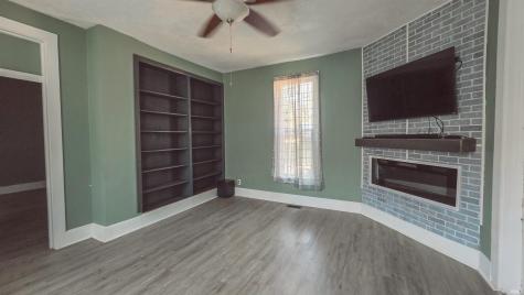 4001 Kratzville Road Evansville IN 47710