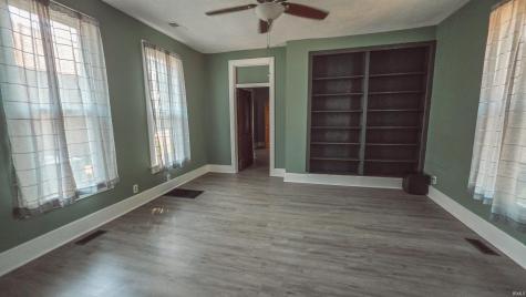 4001 Kratzville Road Evansville IN 47710