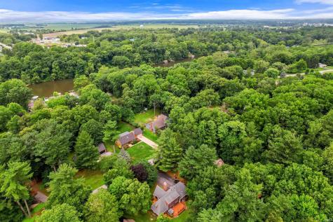 1193 N Saddlebrook Court Monticello IN 47960